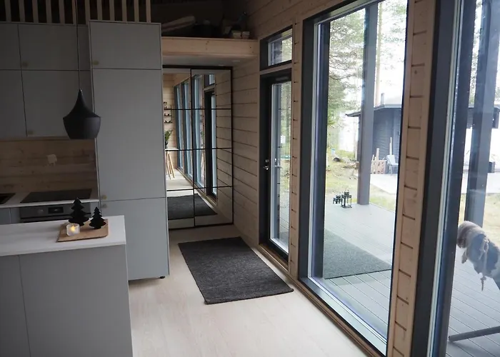 Scandinavian Lakeside 别墅 *