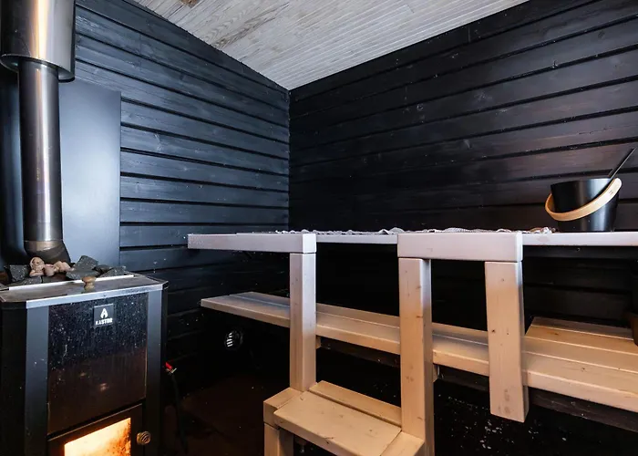 Scandinavian Lakeside Rovaniemi