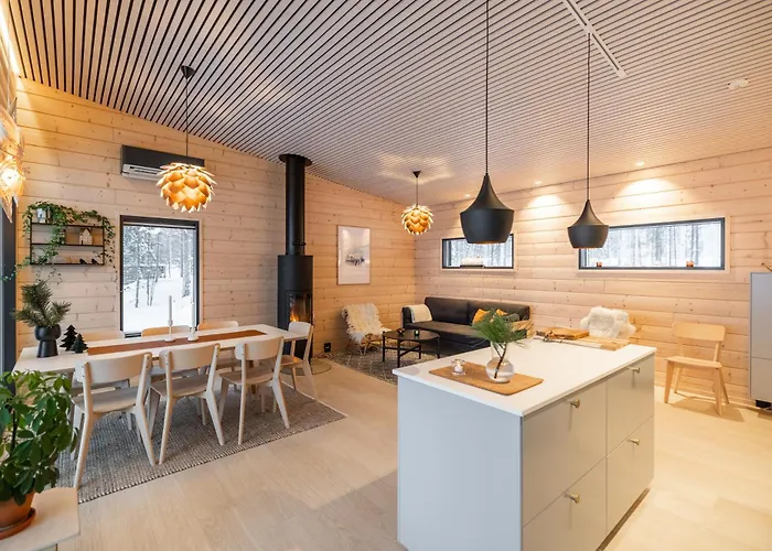 Scandinavian Lakeside Villa Rovaniemi